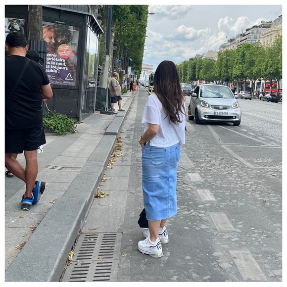 34 PARIS CHIC JEAN SKIRT - Picture 3 of 4